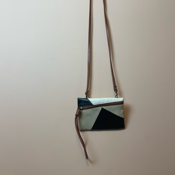 Universal Thread Tri-Color Patchwork Bag - Picture 3 of 8